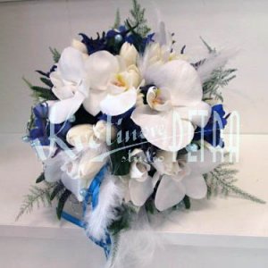 Svatební kytice kulatá modro-bílá č. 533