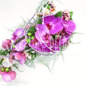 Svatební kytice převislá z fialových orchidejí č. 530