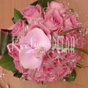 Svatební kytice z růží č. 450