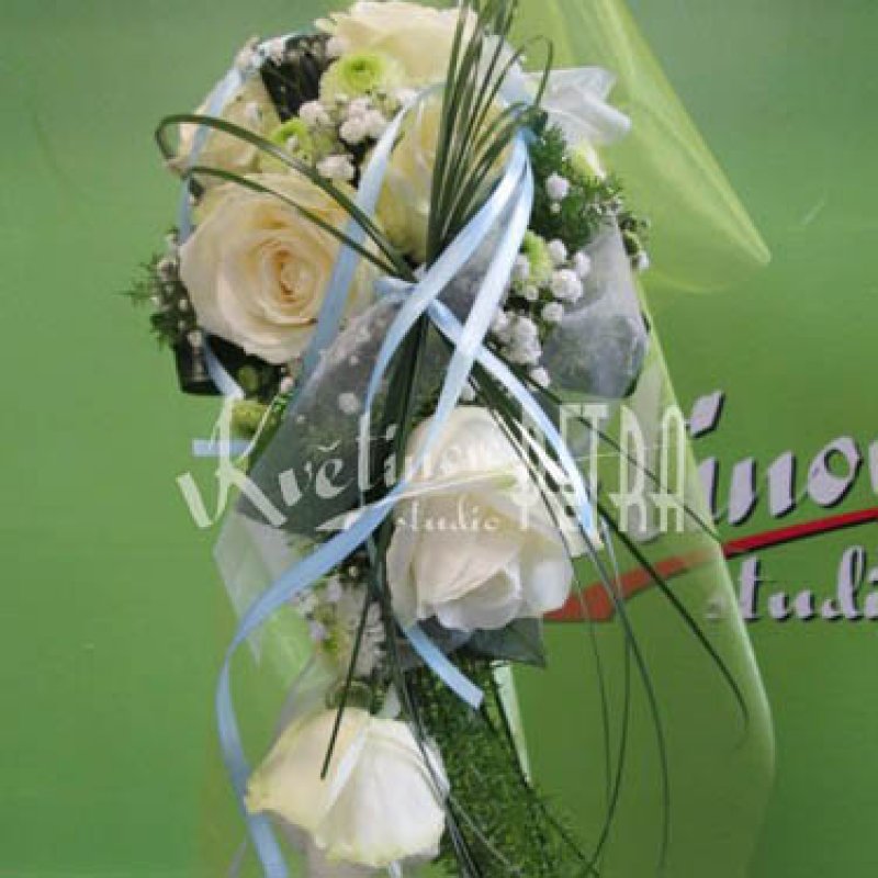 Svatební kytice převislá z růží č. 482