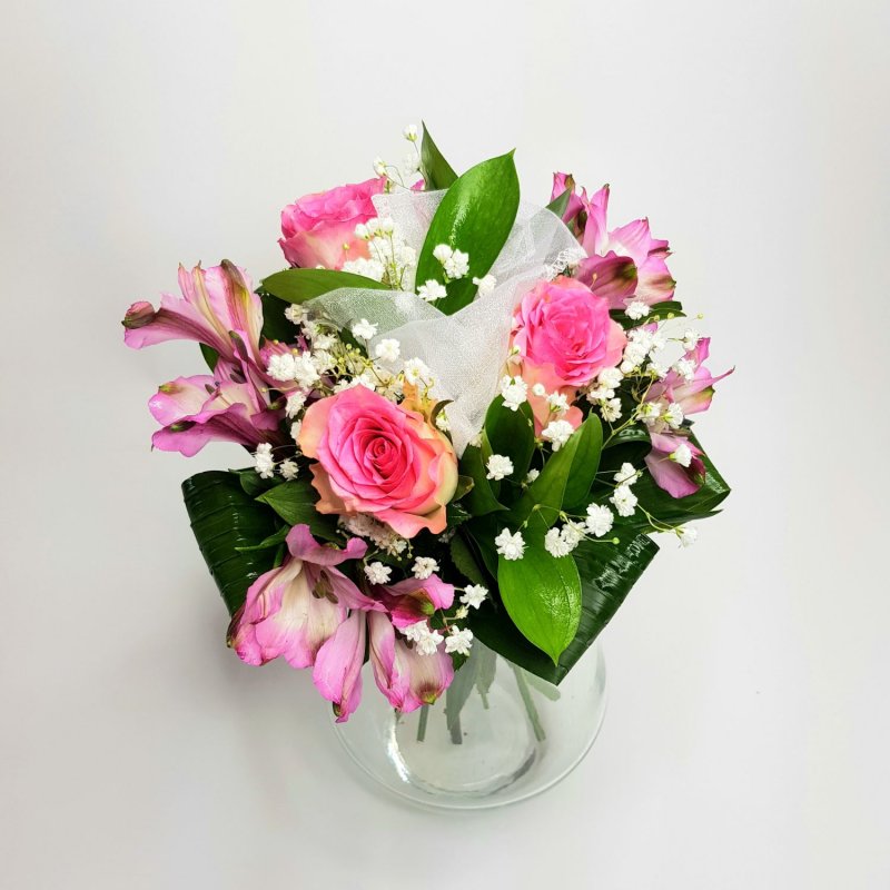Dárková kytice z růží a alstromerií Radoslava